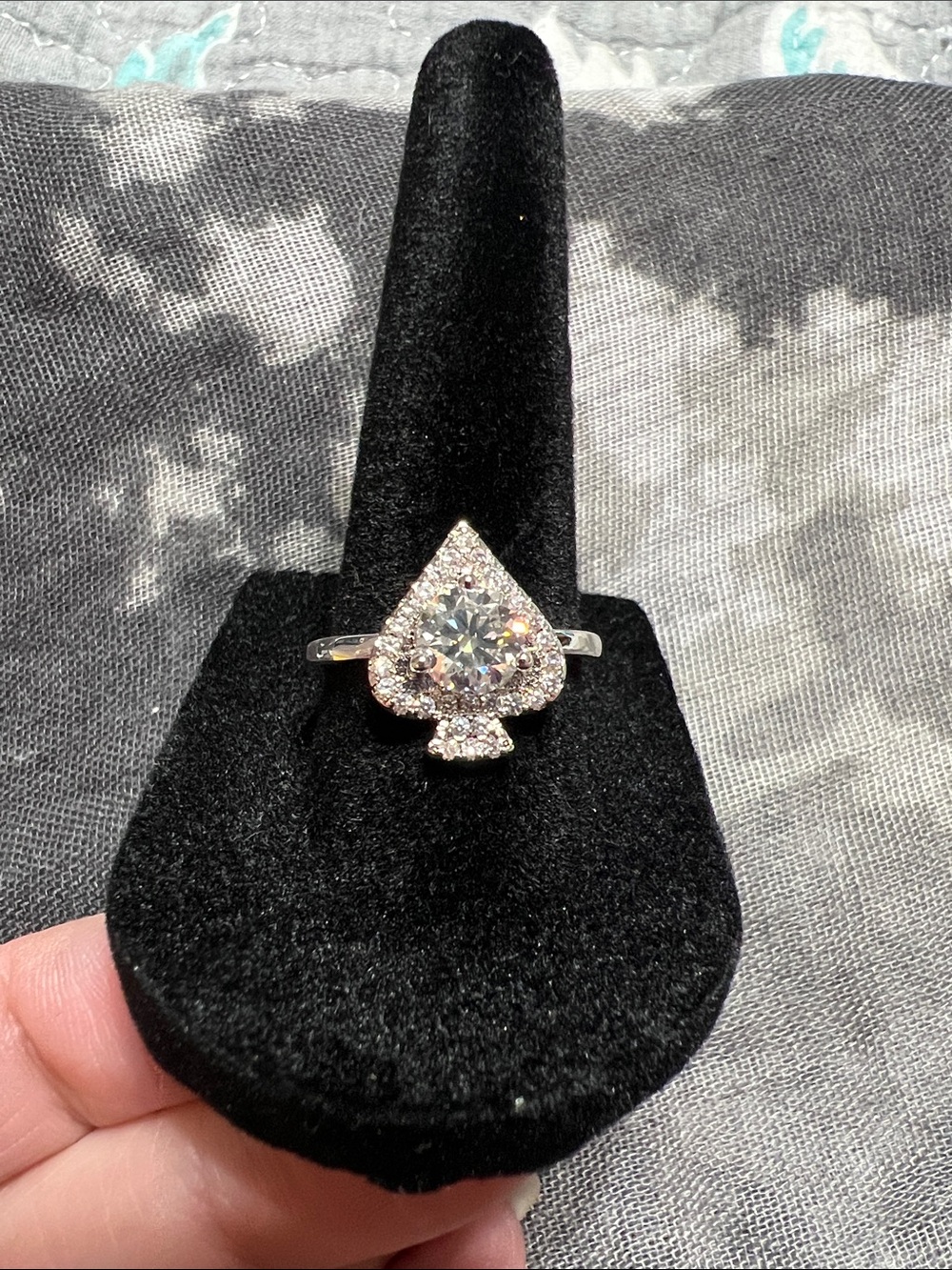 Sparkling Spade Halo Ring in Silver with moissanite Stones - Unbranded